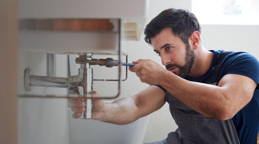 Professional water heater installation services in Teaberry, KY